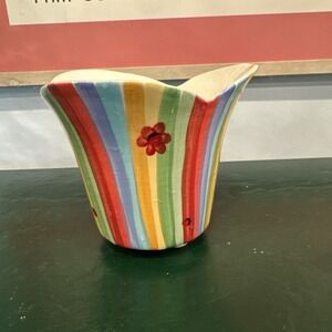 Gail Pittman Signed 04 rainbow‎ flower vase